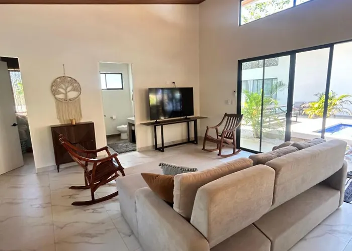 Casa Tranquila, Private Pool And Close To Avellanas *